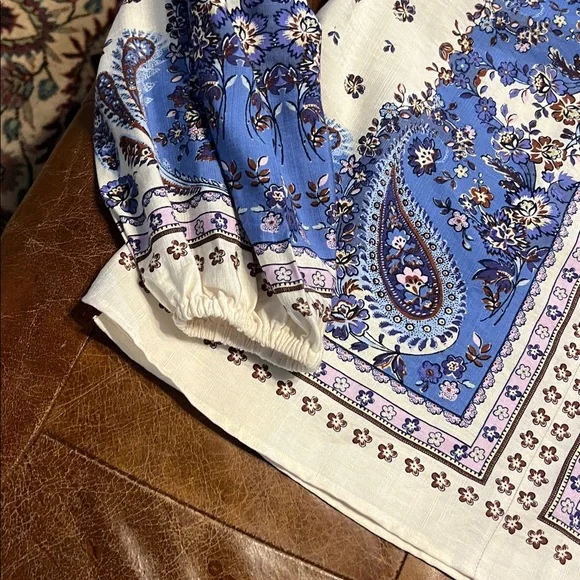 NWT loft bandana print top blue brown and cream 20” long - Picture 5 of 7